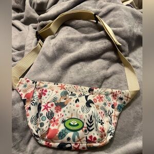 Lily Bloom Mermaid Small Crossbody, 2 Front Pockets, Recycled, very good cond.